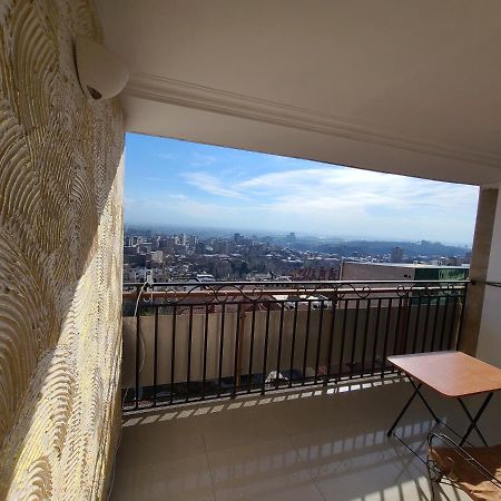 Апартаменти Flat With Balcony On Cascade Єреван Екстер'єр фото